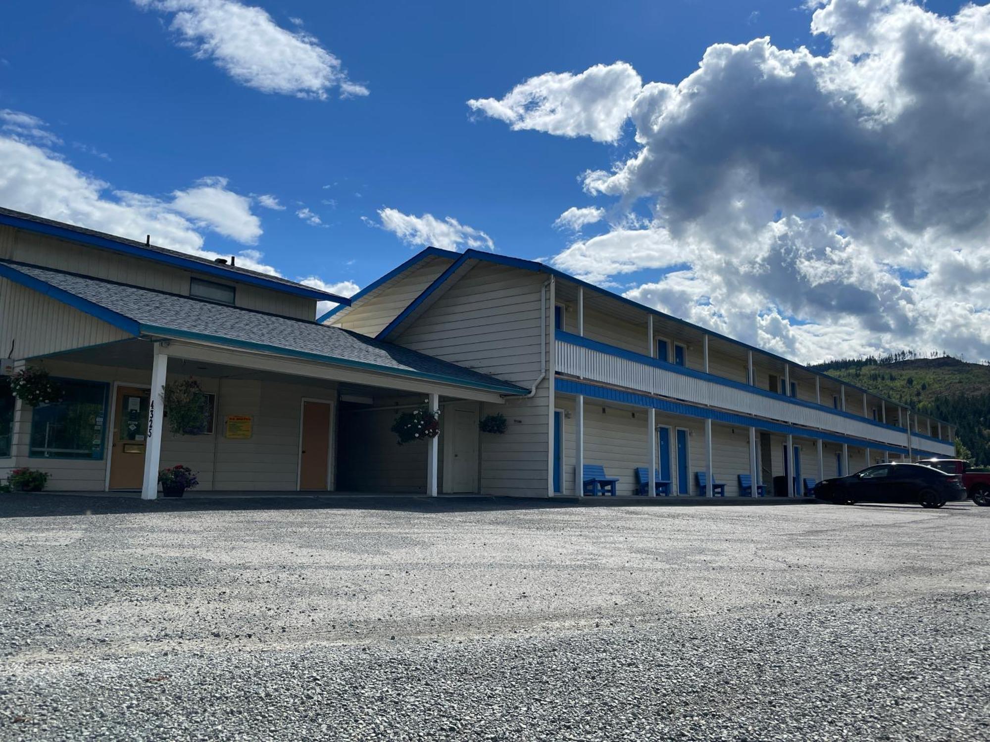 Y-5 Motel Barriere Exterior photo